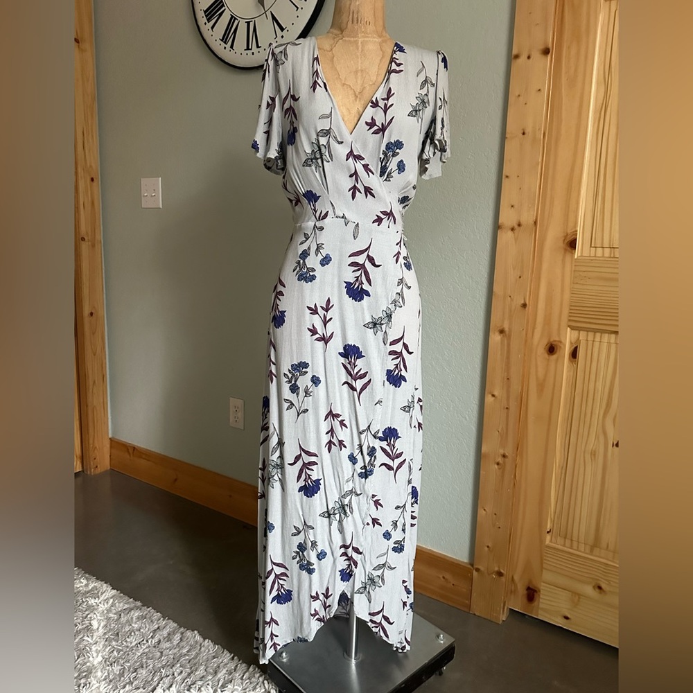 Floral V-Neck Maxi Dress